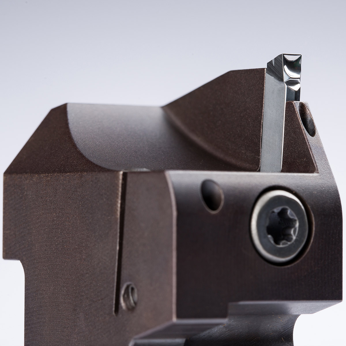 Polierte Spanflächen, spezielle Spanformgeometrien 